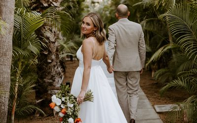 Paige & George: A garden-style wedding in Los Cabos with colorful accents