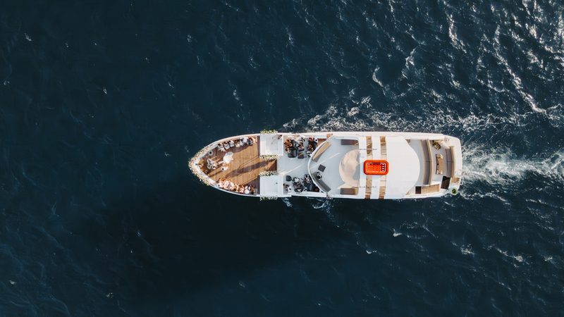 Pelican 17 Yatch seen from the Sky
