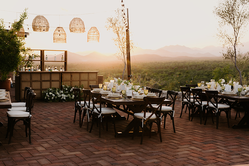 Minimalist Wedding Reception Table