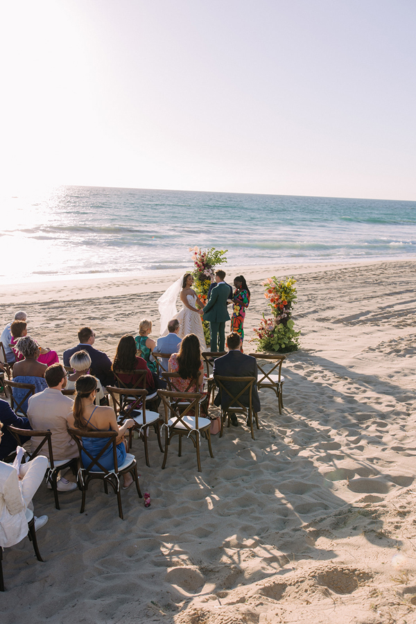 Beach wedding ceremony in Los Cabos