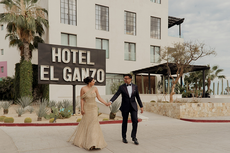 Couple-at-Hotel-El-Ganzo-Wedding-Venue