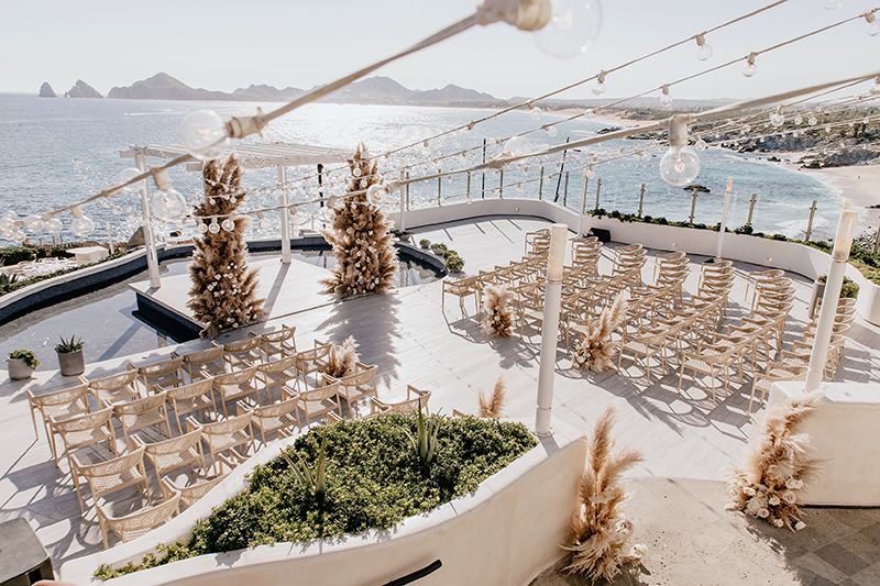 Wedding-Ceremony-Setup-at-Sunset-Monalisa